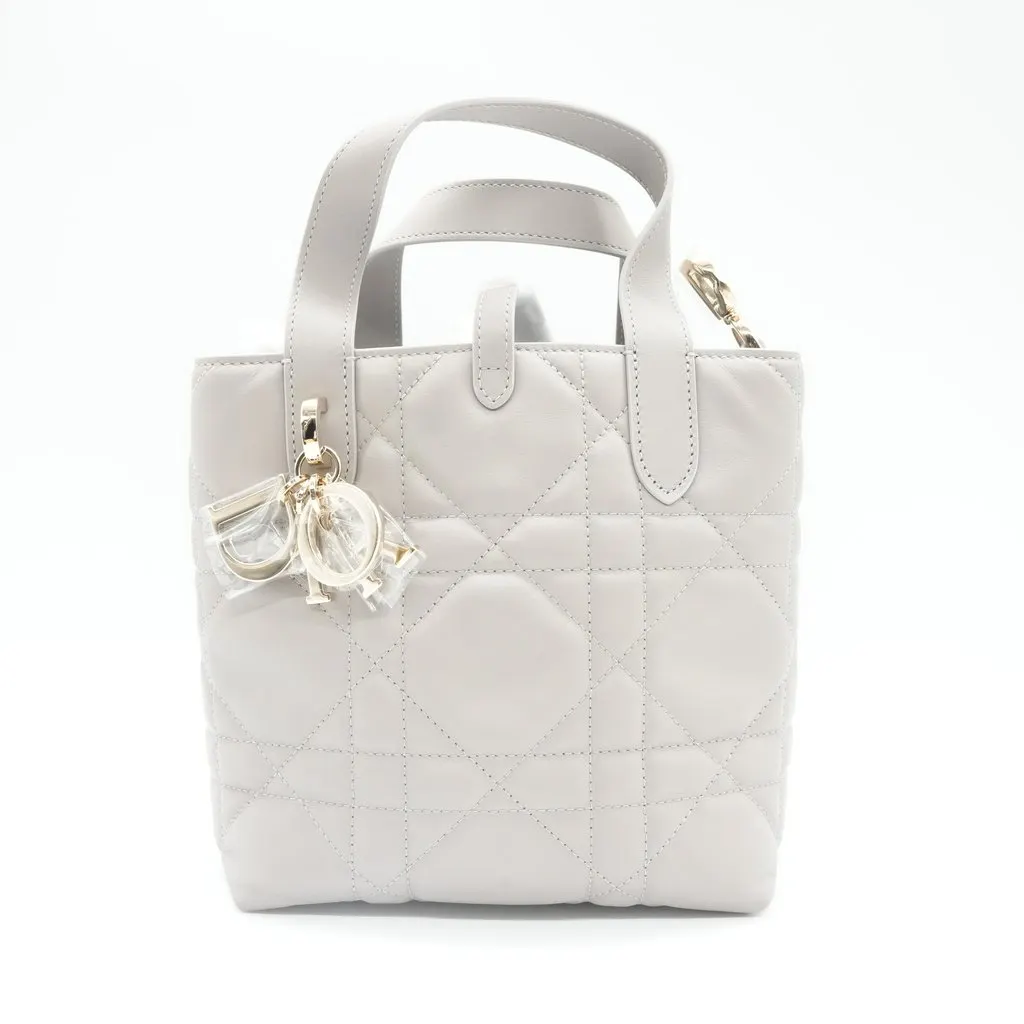 Dior Small Toujours Vertical Tote Grey Leather Never worn - Front View