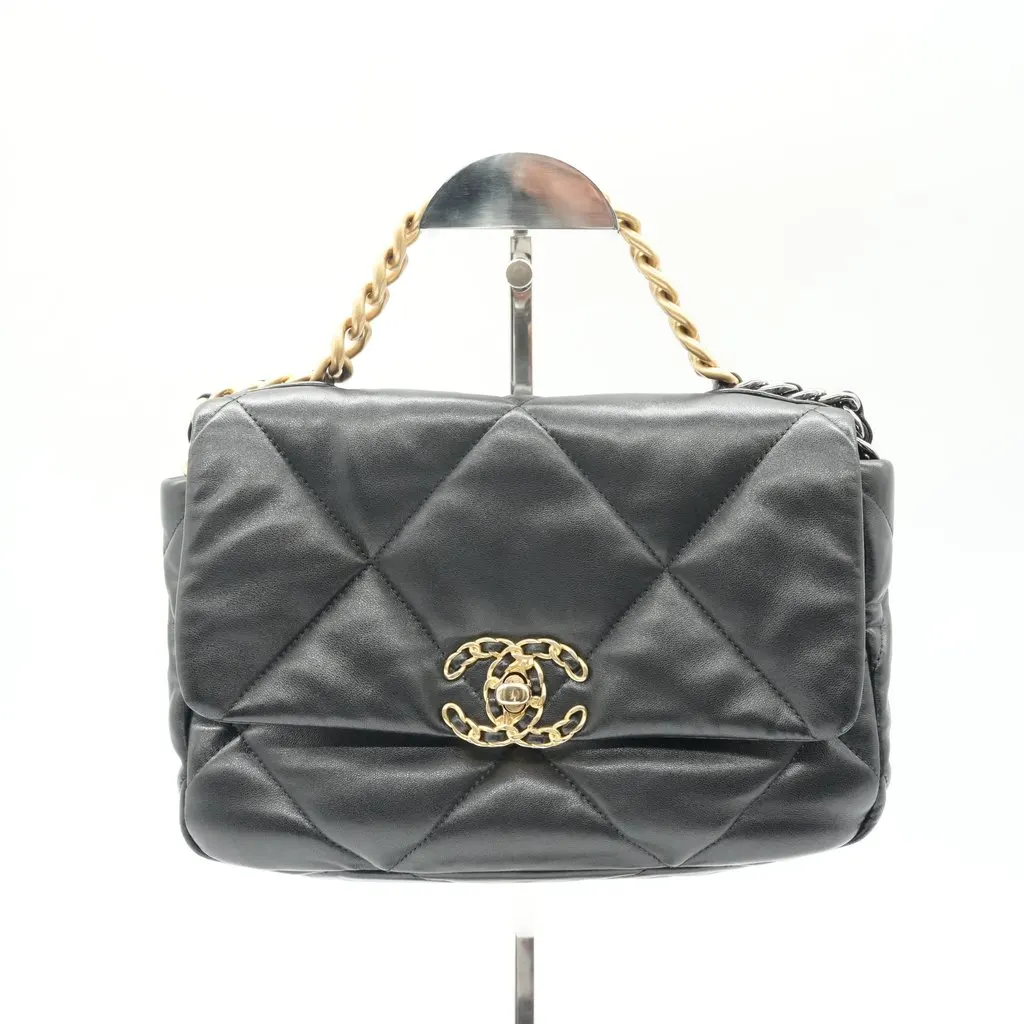 Chanel 19 Flap Small Black Black Very good - Box View