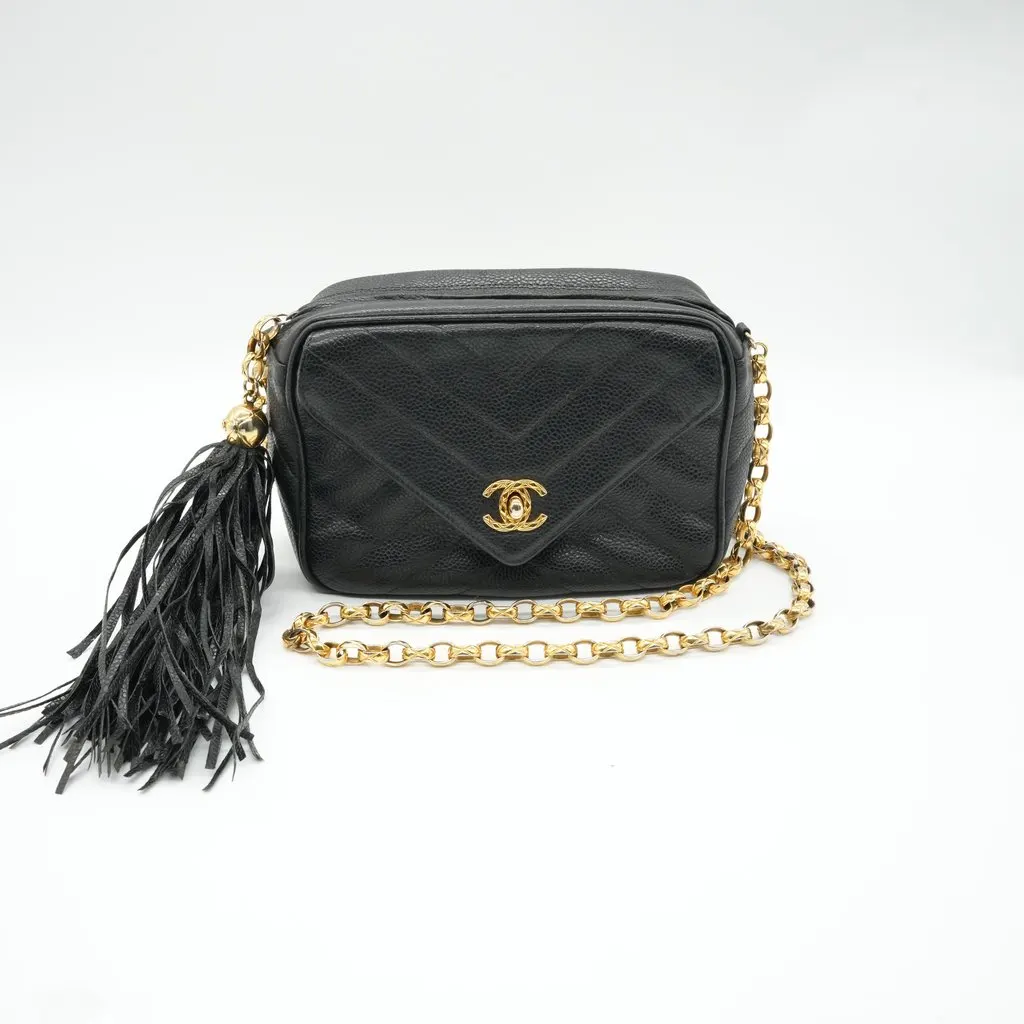 Chanel Vintage Camera Bag Chevron Black Leather Black Leather Fair - Front View