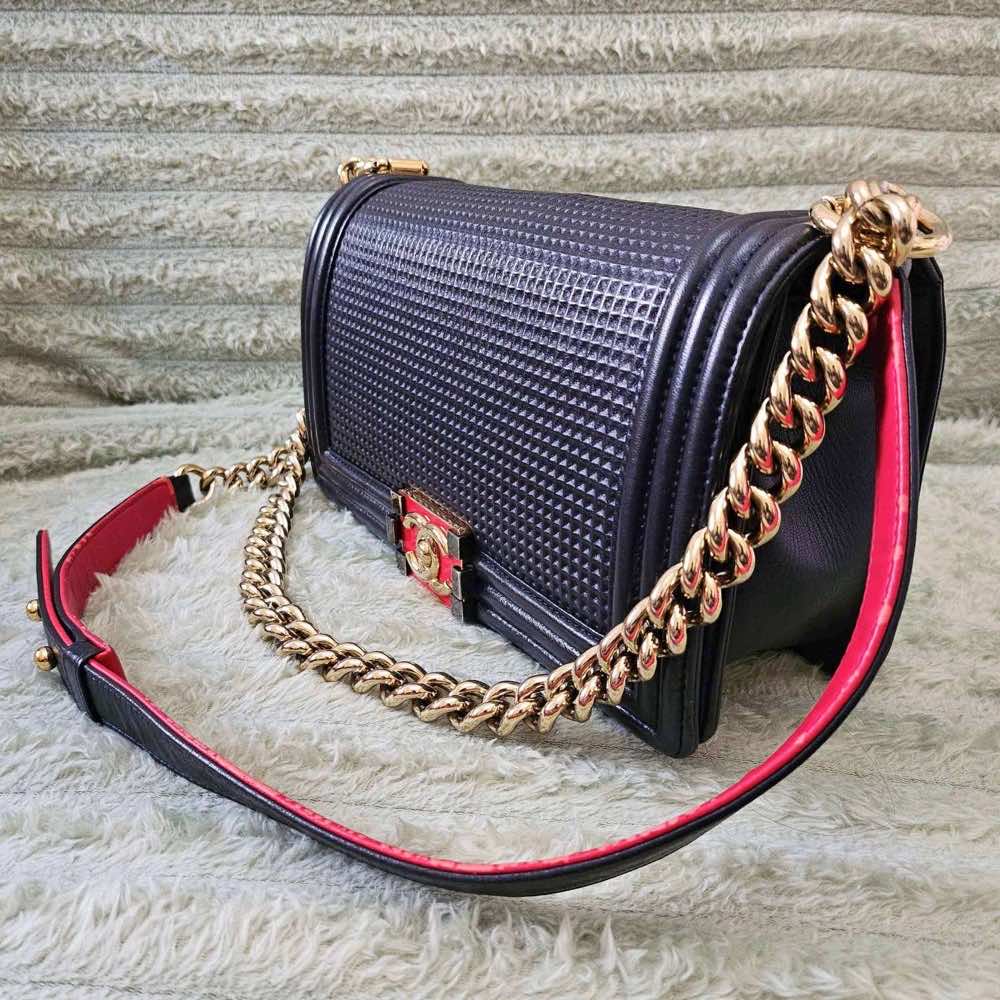 Chanel Boy - Image 6