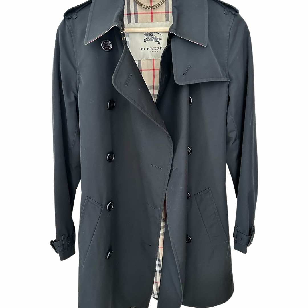 Burberry Kensington Heritage Trench Coat