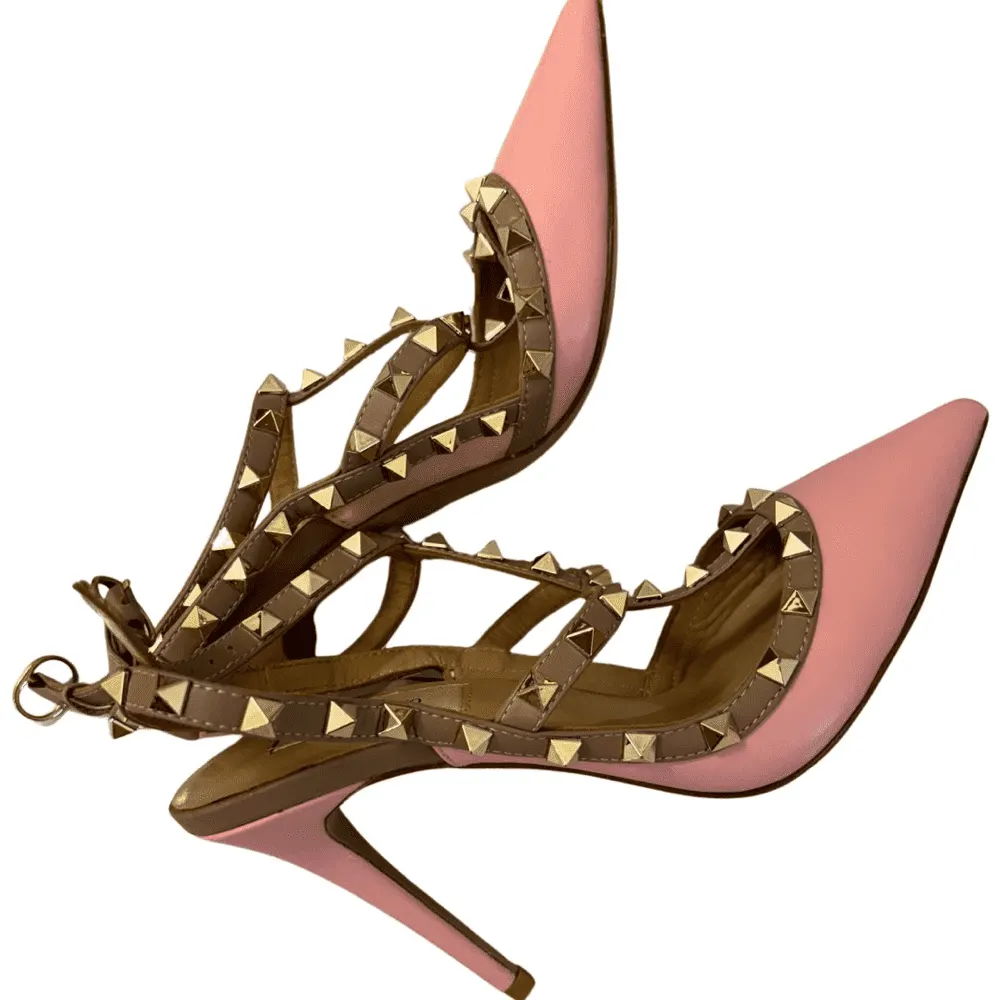 Valentino Rockstud Heels Pink Leather Never worn - Front View