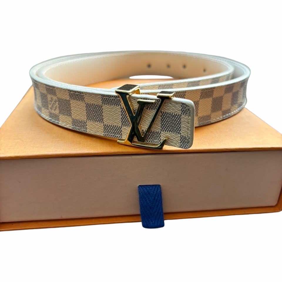 Louis Vuitton LV belt Initiales