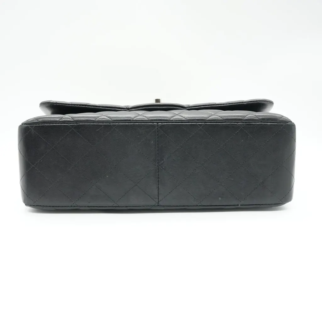 Chanel Classic Double Flap 30 Jumbo Lambskin Black Black Leather Fair - Inside View
