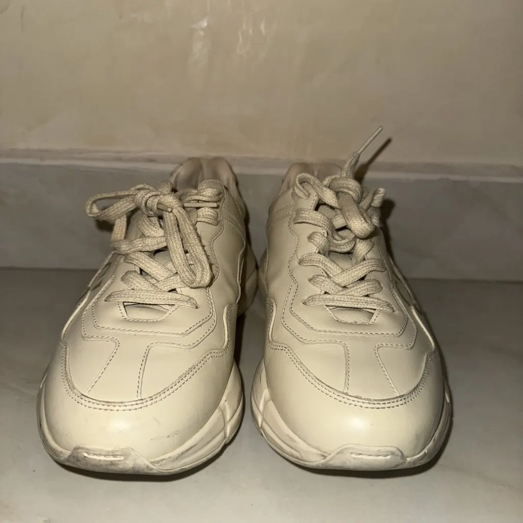 Gucci Rhyton Beige Leather Very good - Model View
