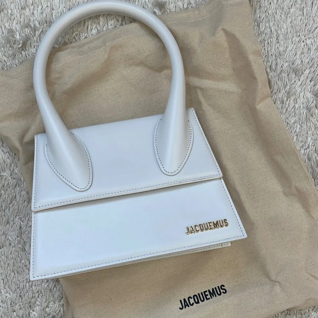 Jacquemus Le Chiquito White Leather Good - Box View