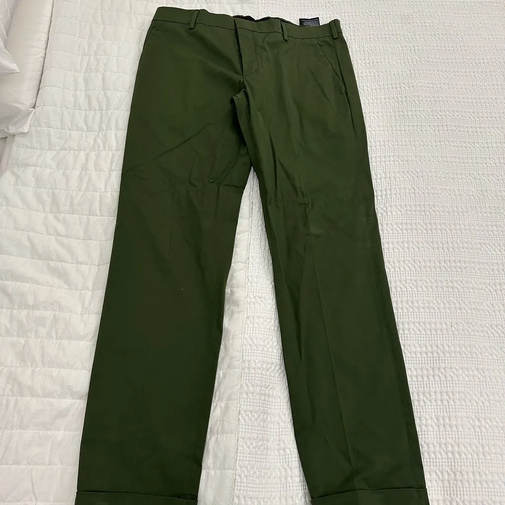Prada Elegant Prada Milano mens tailored trousers in a deep olive green, size 52. Green Very good - Inside View