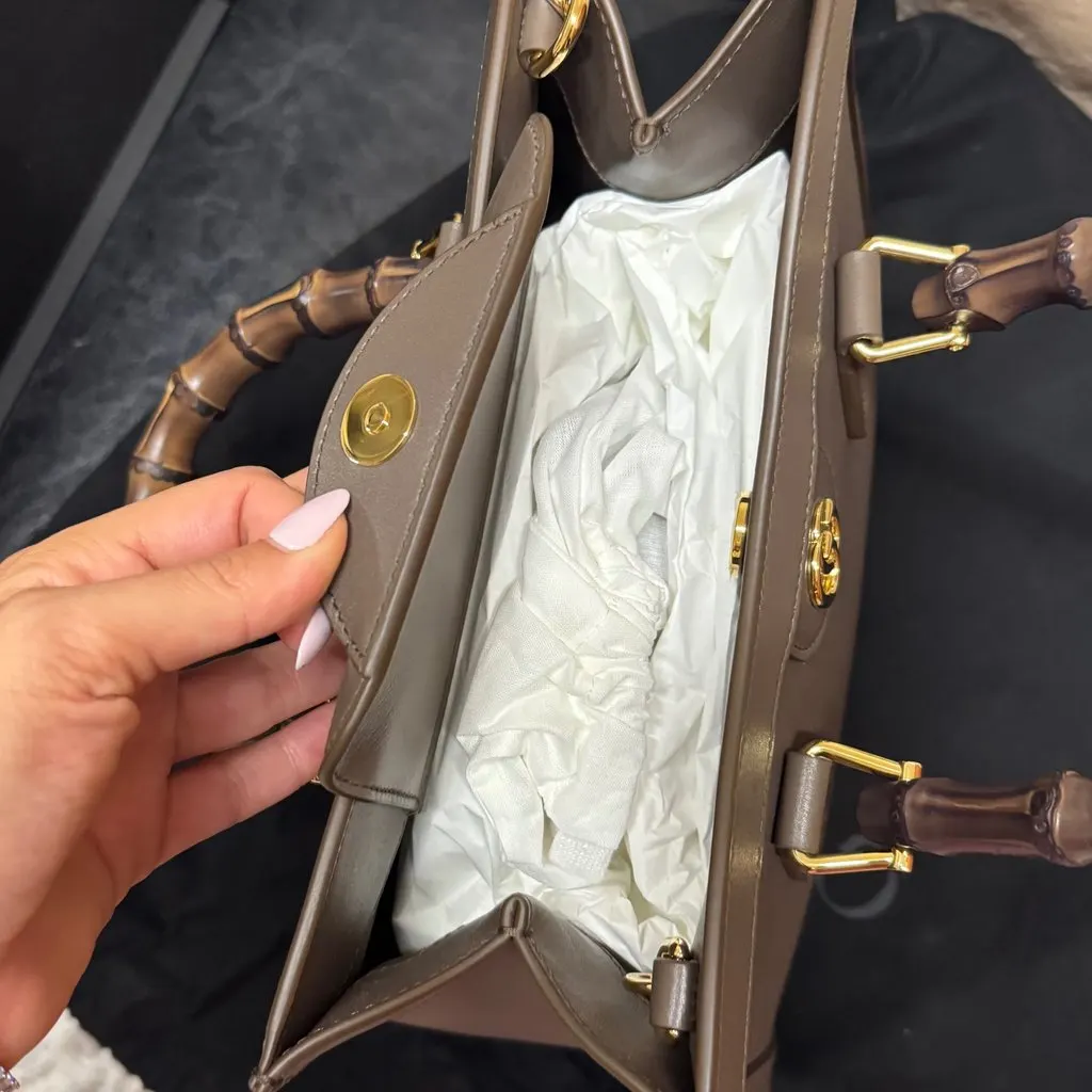 Gucci Diana Brown Leather Never worn, with tag - Model View