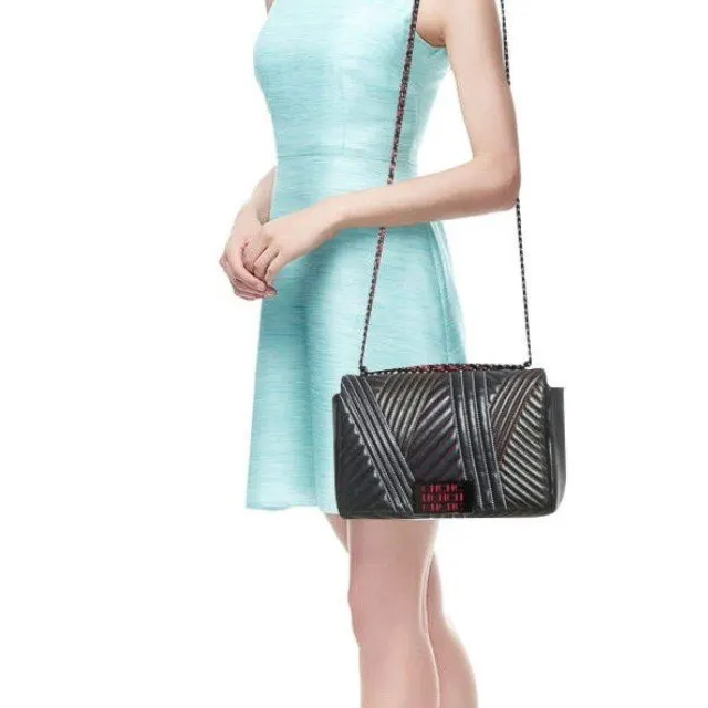 Carolina Herrera Leather Black And Pink Daily Use Bag Black Good - Box View