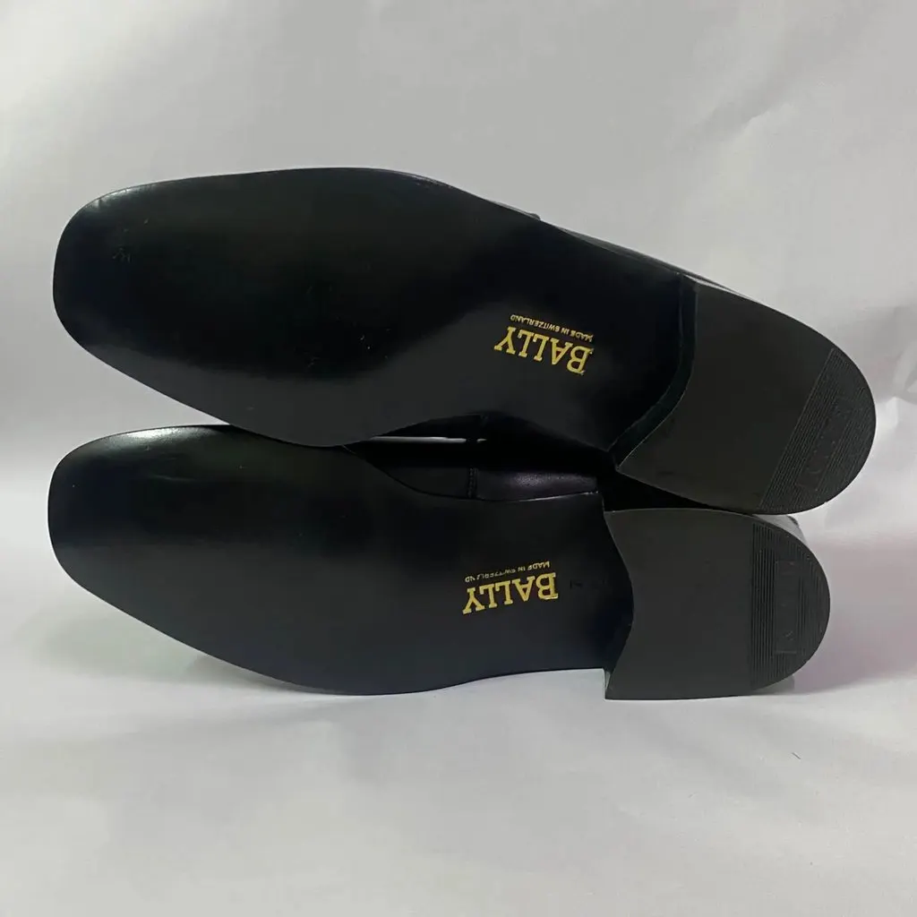 Bally Vintage Size 7 E Black Leather Never worn - Box View