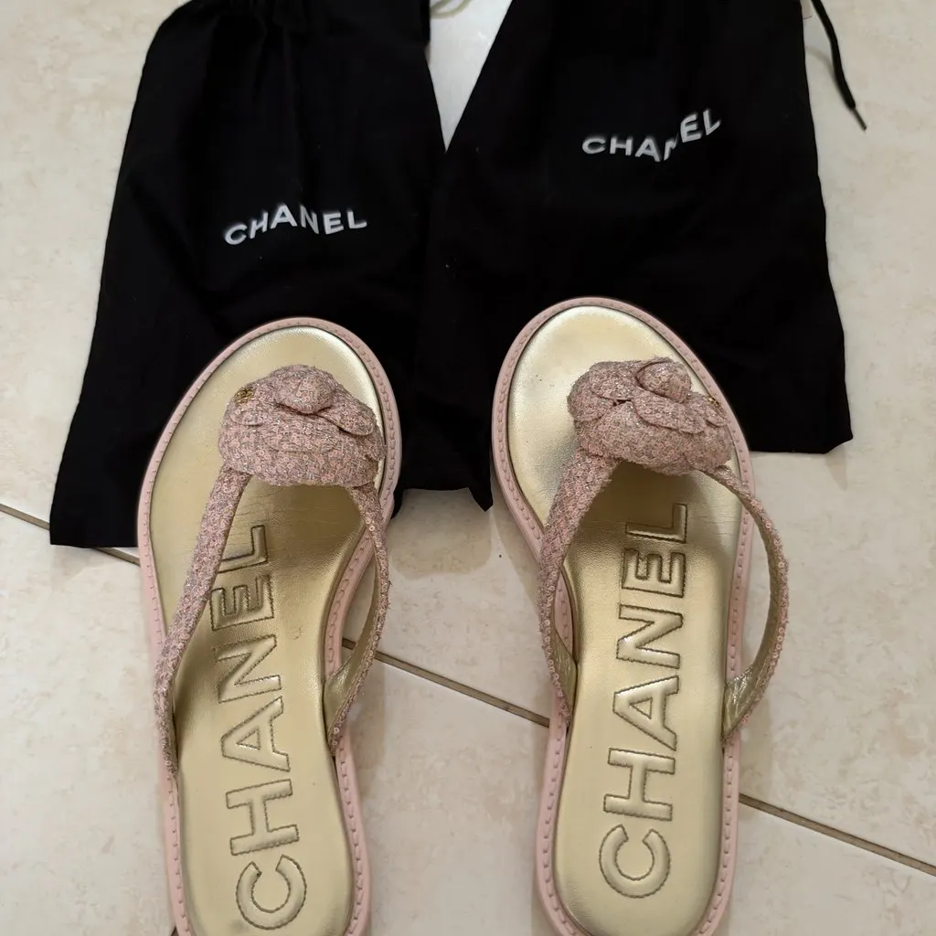 Chanel Chanel Pink Tweed Camellia Thong Sandals Pink Tweed Very good - Back View