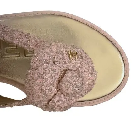 Chanel Chanel Pink Tweed Camellia Thong Sandals Pink Tweed Very good - Box View