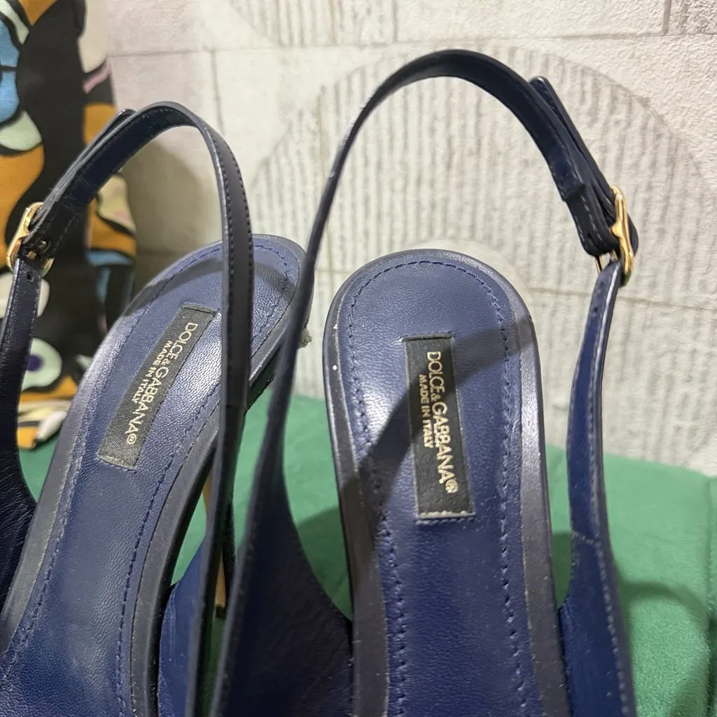 Dolce & Gabbana Devotion Denim Pumps Heels Navy Denim Never worn - Inside View