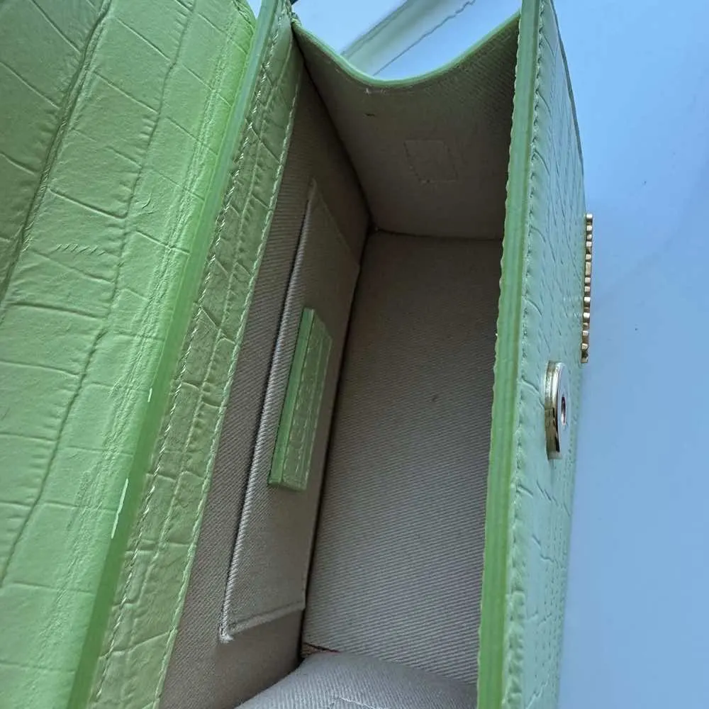 Jacquemus Le Chiquito Green Leather Very good - Model View