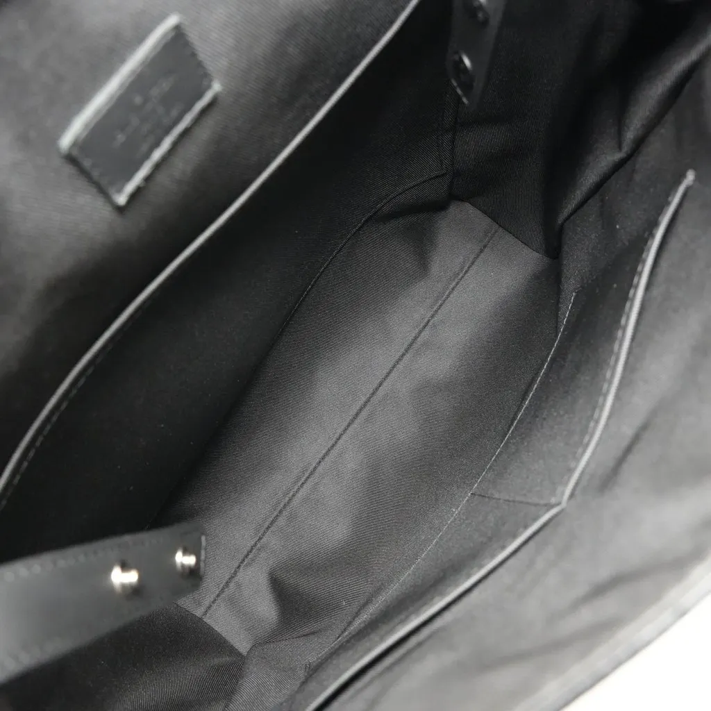 Louis Vuitton Fastline Backpack Waxy Calfskin Black Black Leather Very good - Model View
