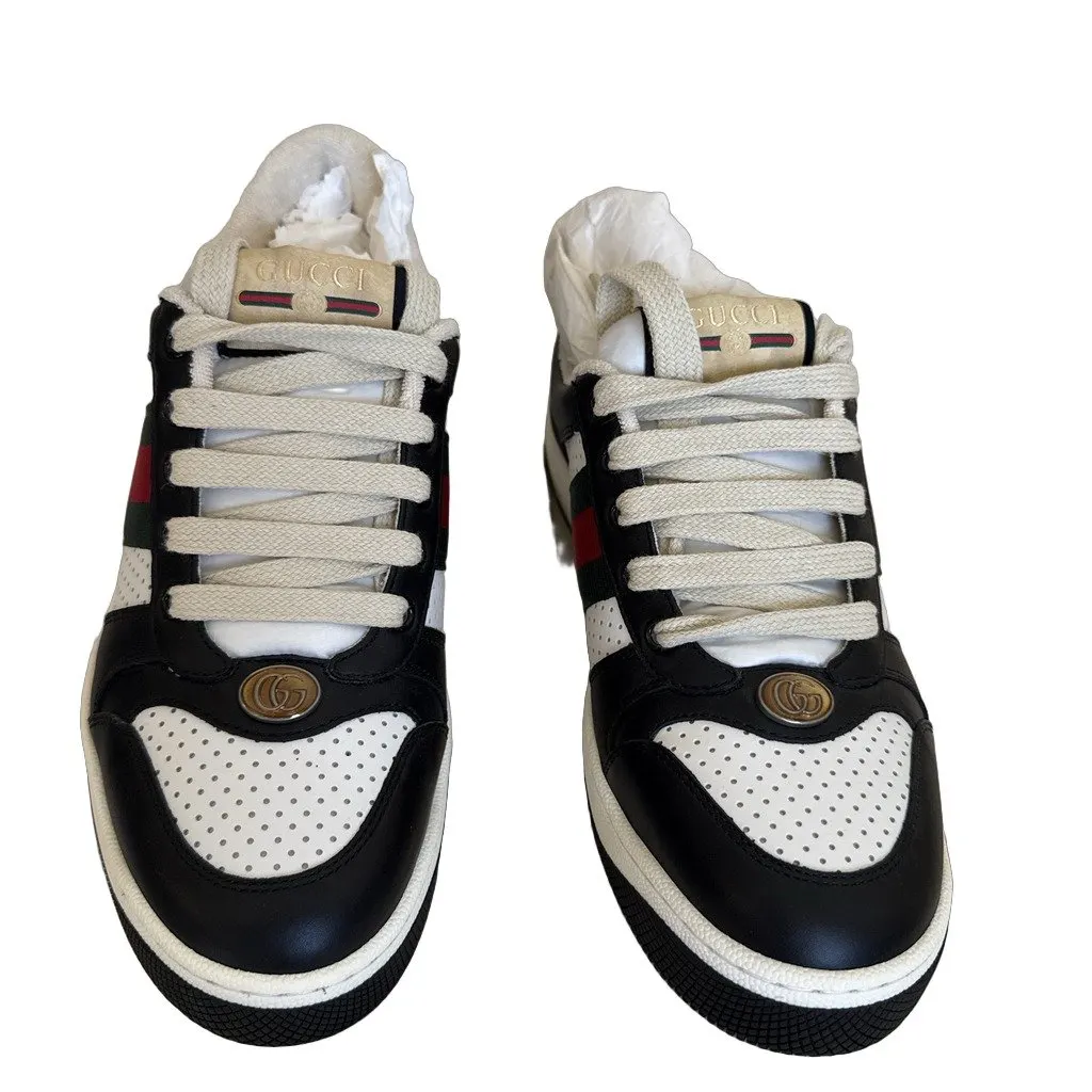 Gucci sneakers Black Never worn - Front View