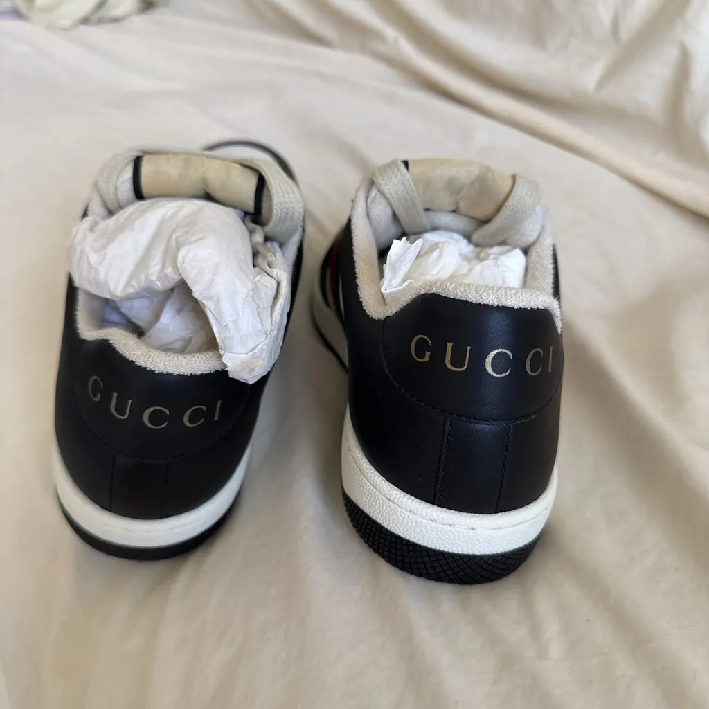 Gucci sneakers Black Never worn - Inside View