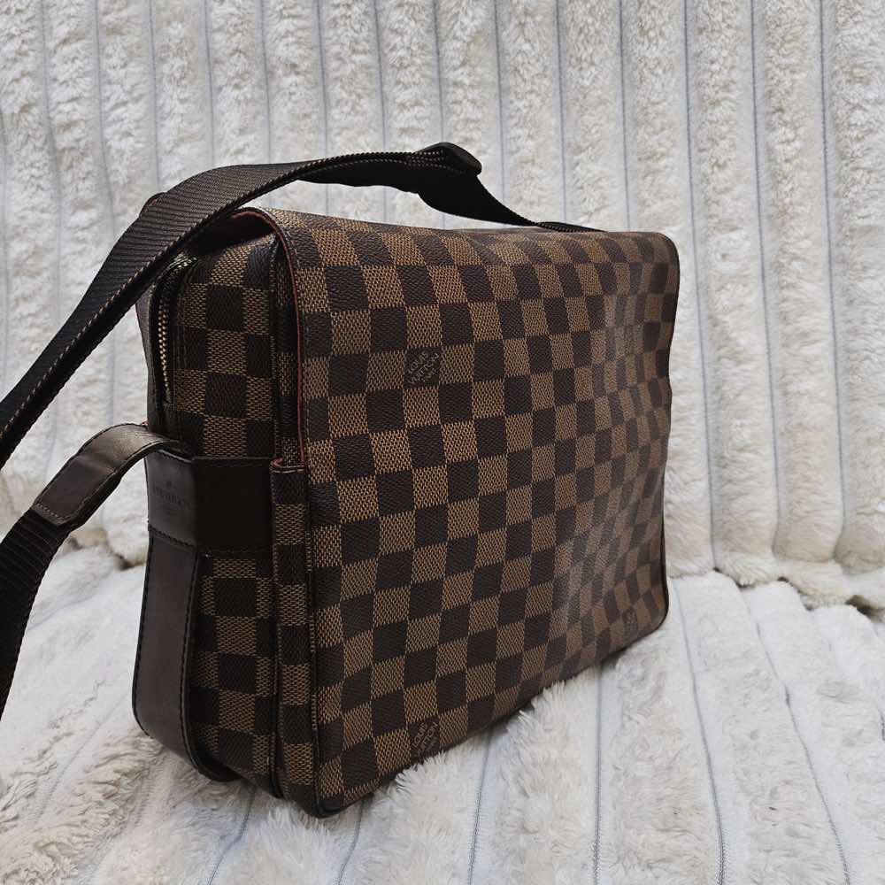 Louis Vuitton Naviglio Messenger - Image 6