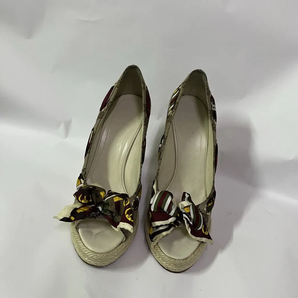 Gucci Gucci Beige GG Canvas Scarf Bow Peep Toe Wedge Pump  Size 38 MultiColor Good - Inside View