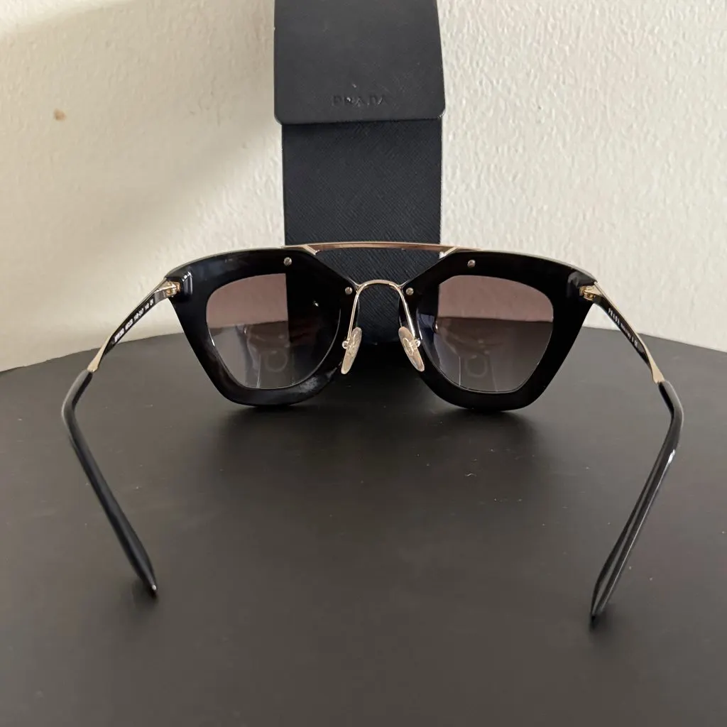 Prada Prada Shades Black Very good - Inside View