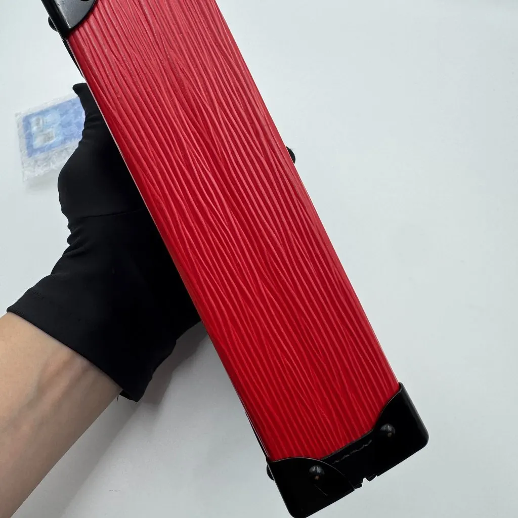 Louis Vuitton Pochette Metis Red Good - Inside View