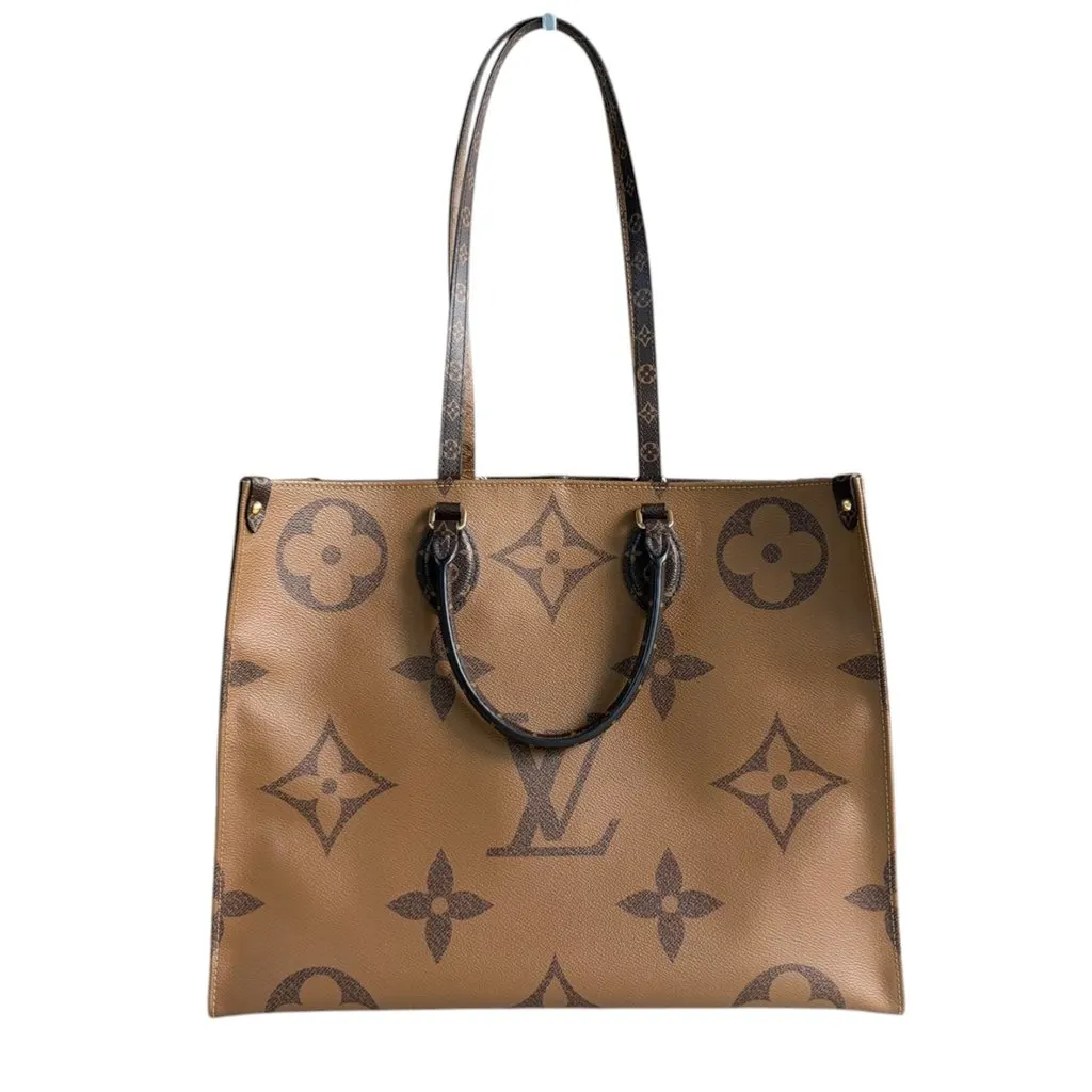 Louis Vuitton Onthego Brown Leather Very good - Model View