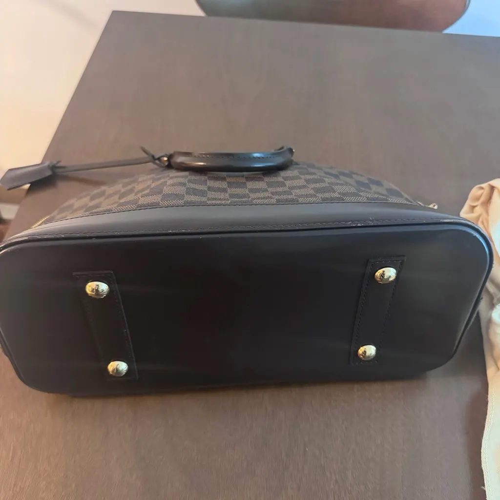 Louis Vuitton Alma PM Brown Canvas Very good - Inside View