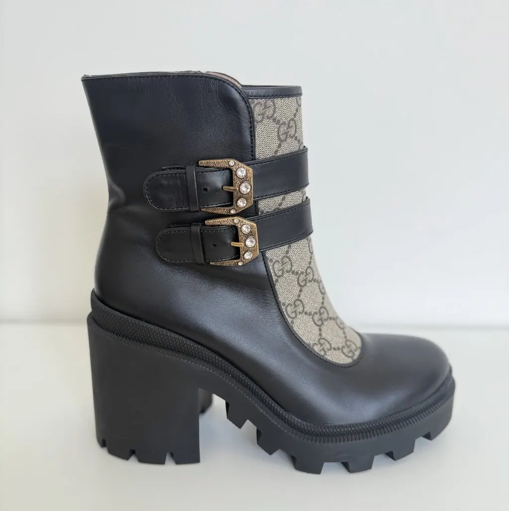 Gucci GG Supreme Trip Buckle Ankle Boots Black Leather Very good - Model View