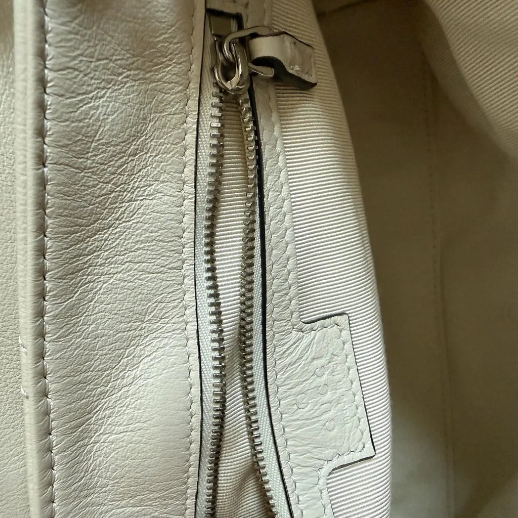 Gucci GG Marmont White Leather Never worn - Box View