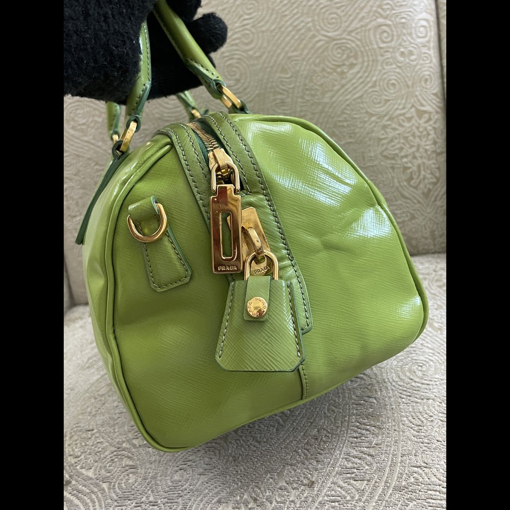 バッグ 00s Prada Green Leather Boston Bag Prada Green Saffiano Boston Bag Green Medium Leather