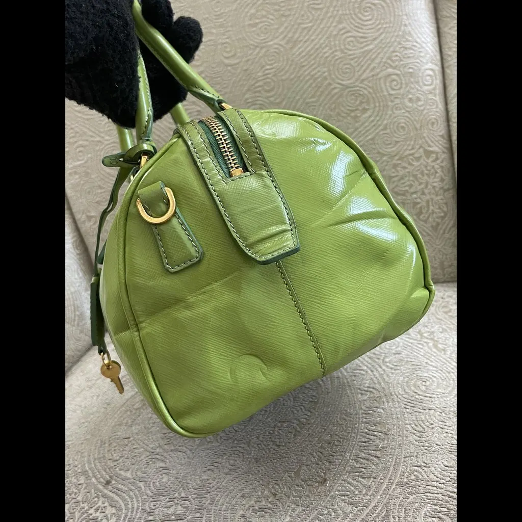 Prada Green Saffiano Boston Bag Green Leather Very good - Box View