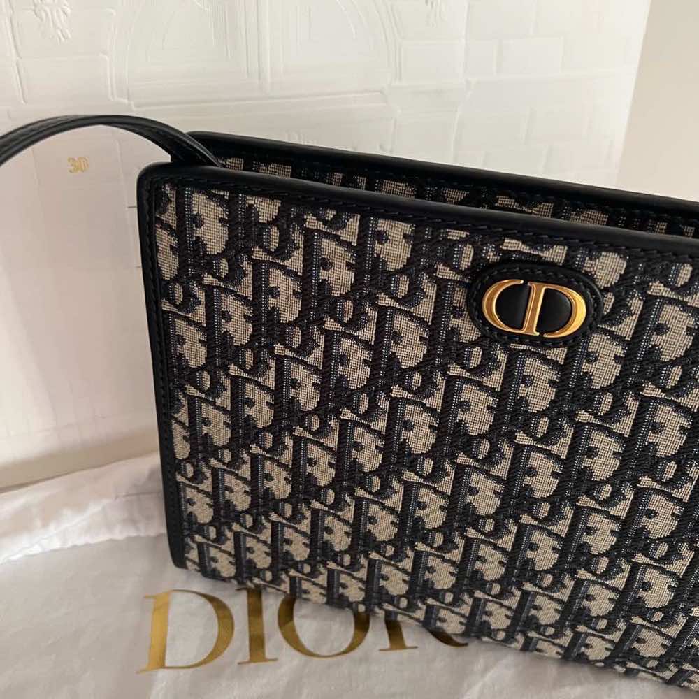 Christian Dior 30 Montaigne Pouch - 2
