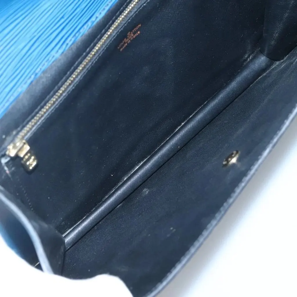Louis Vuitton Clutch Blue Leather Good - Model View