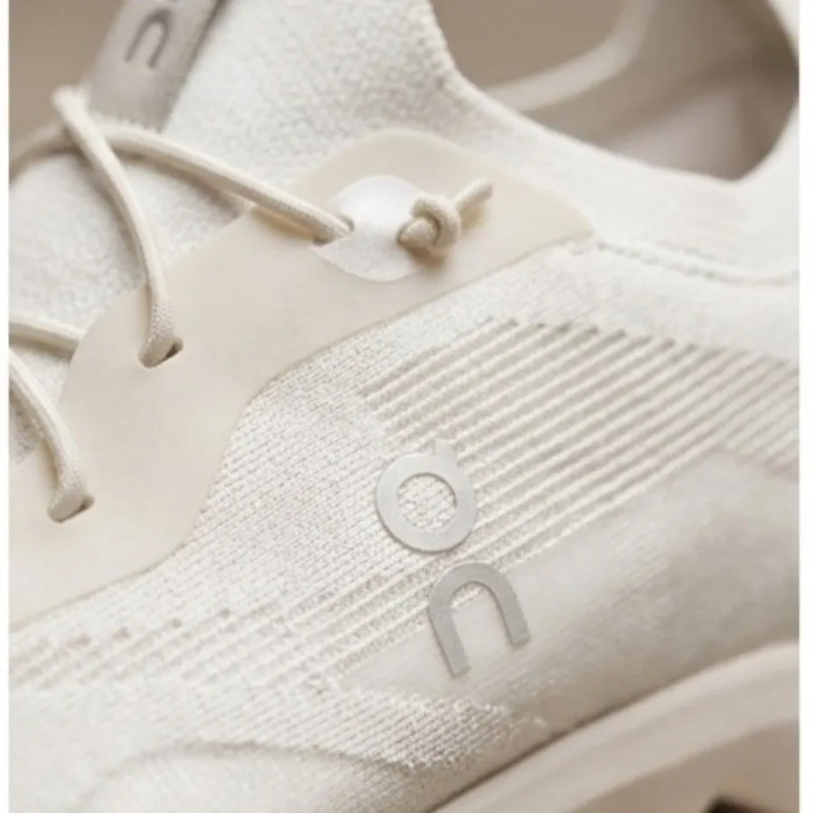Loewe Loewe x On Cloudtilt All Light beige Sneaker Beige Canvas Good - Model View