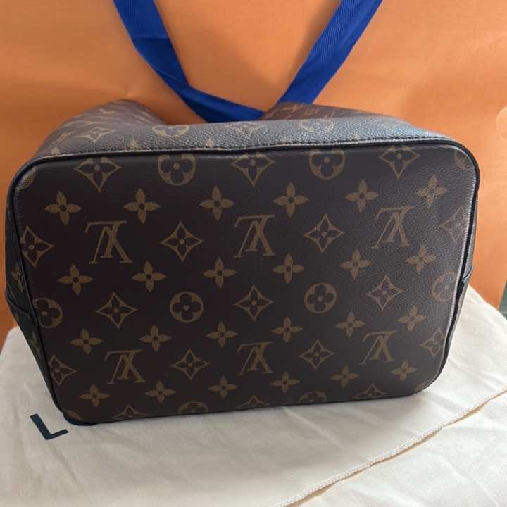 Louis Vuitton Neonoe MM - 4