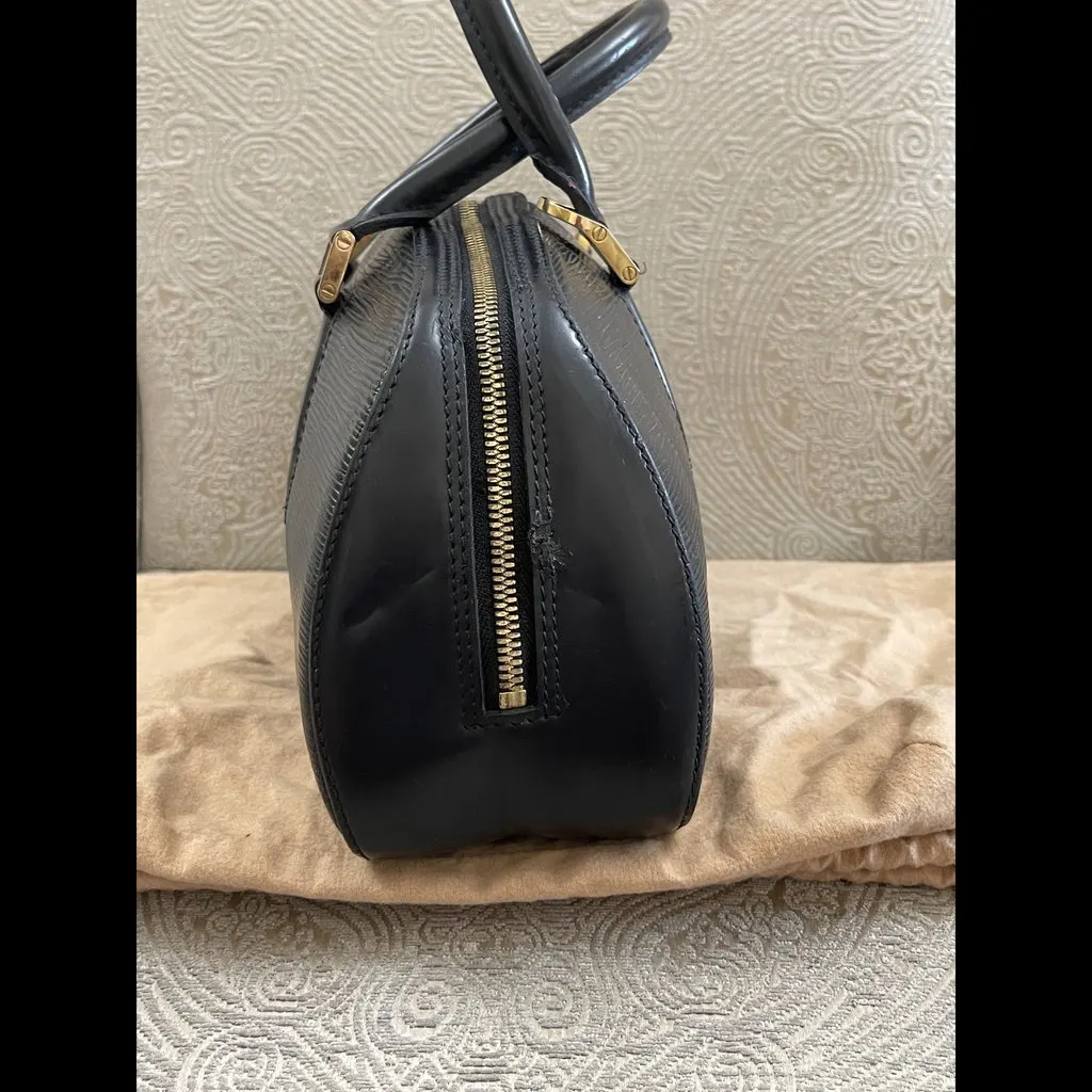 Louis Vuitton Black Epi Leather Jasmin Black Leather Good - Model View