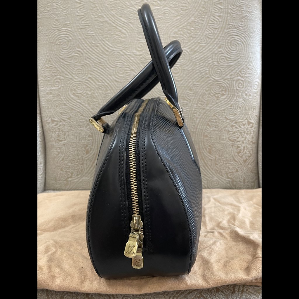 Louis Vuitton Black Epi Leather Jasmin | Libas Collective