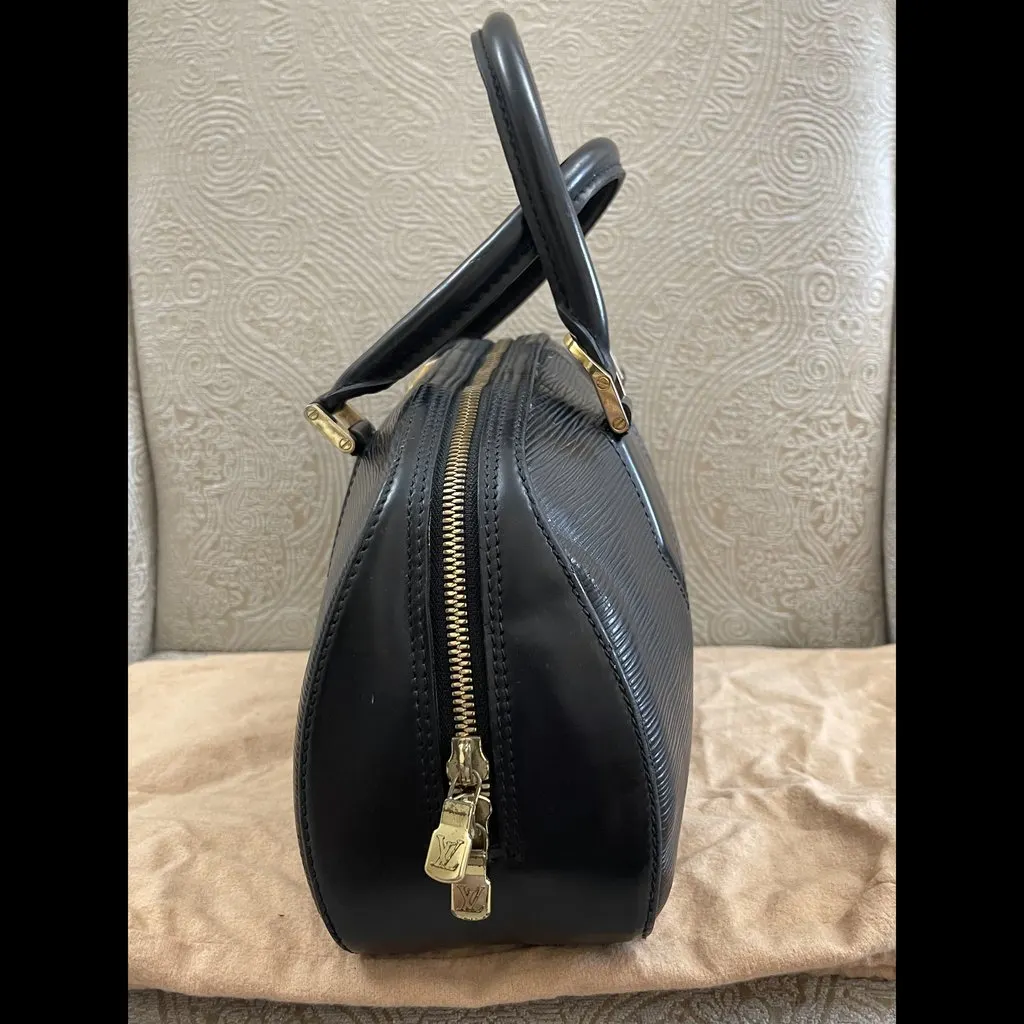 Louis Vuitton Black Epi Leather Jasmin | Libas Collective