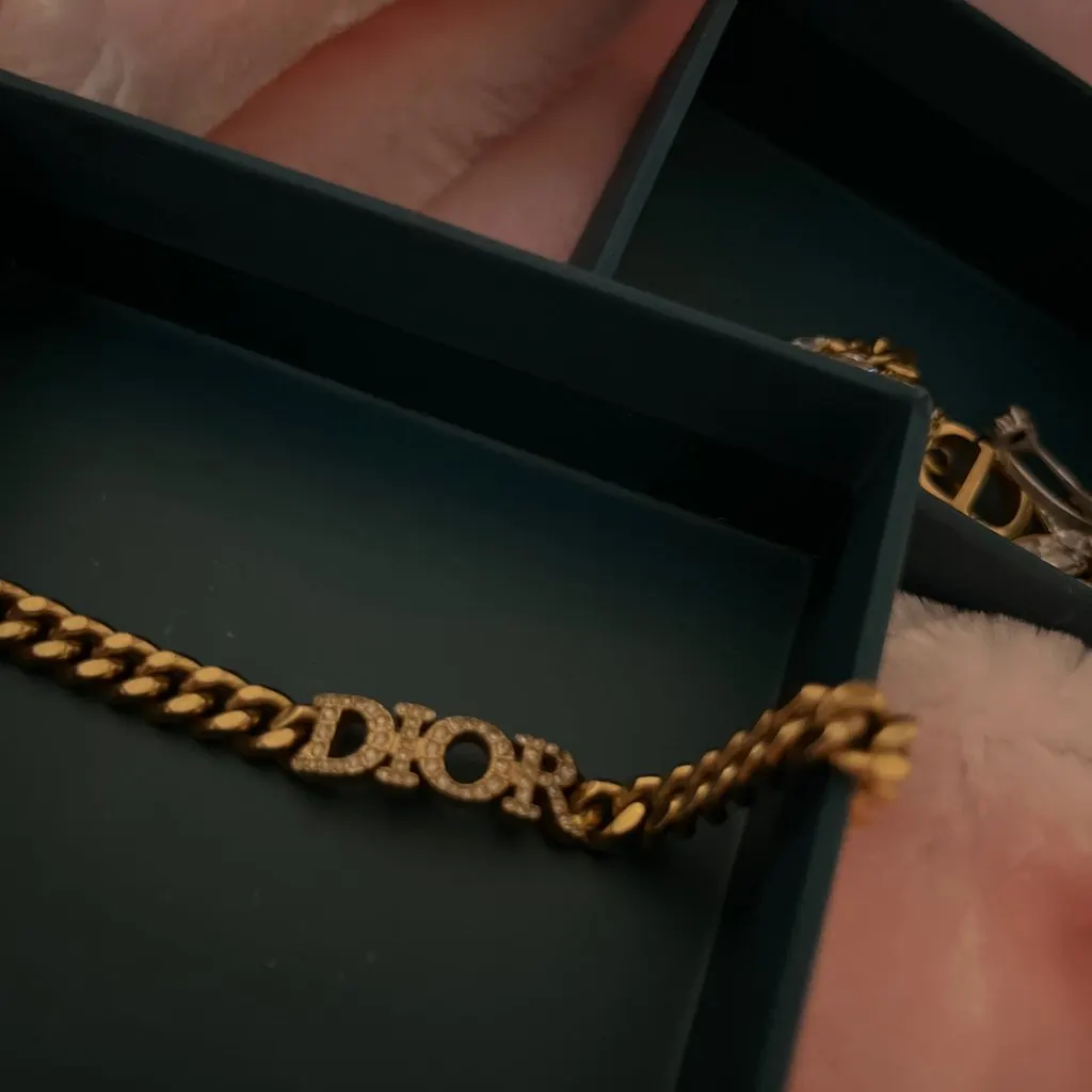 Dior Dior lettered bracelet Camel Gold Very good - Model View