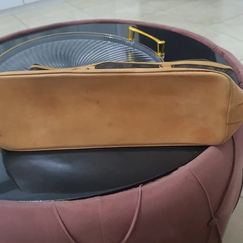 Louis Vuitton Cannes Brown Canvas Very good - Inside View