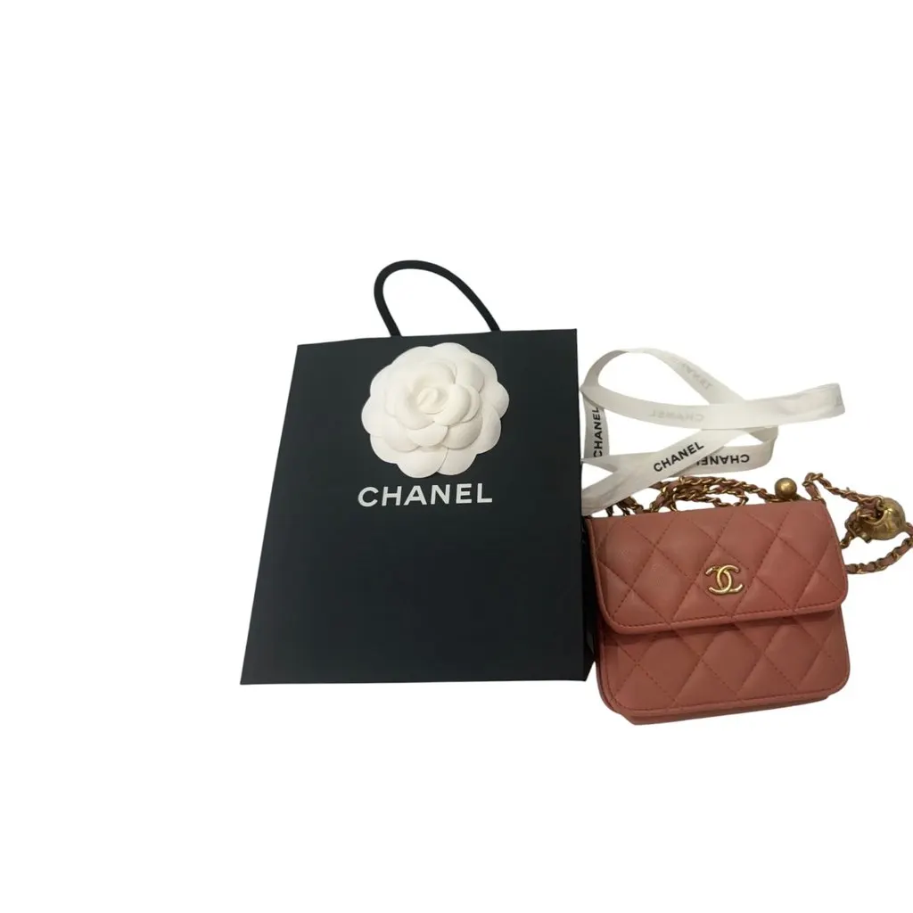 Chanel Pearl Crush Pink Leather Good - Inside View