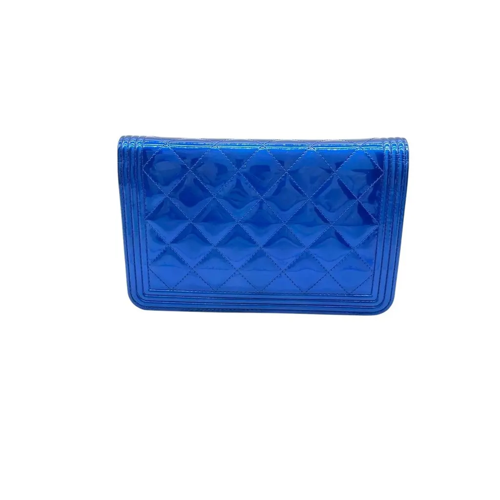 Chanel Wallet on Chain Blue Leather Very good - Model View