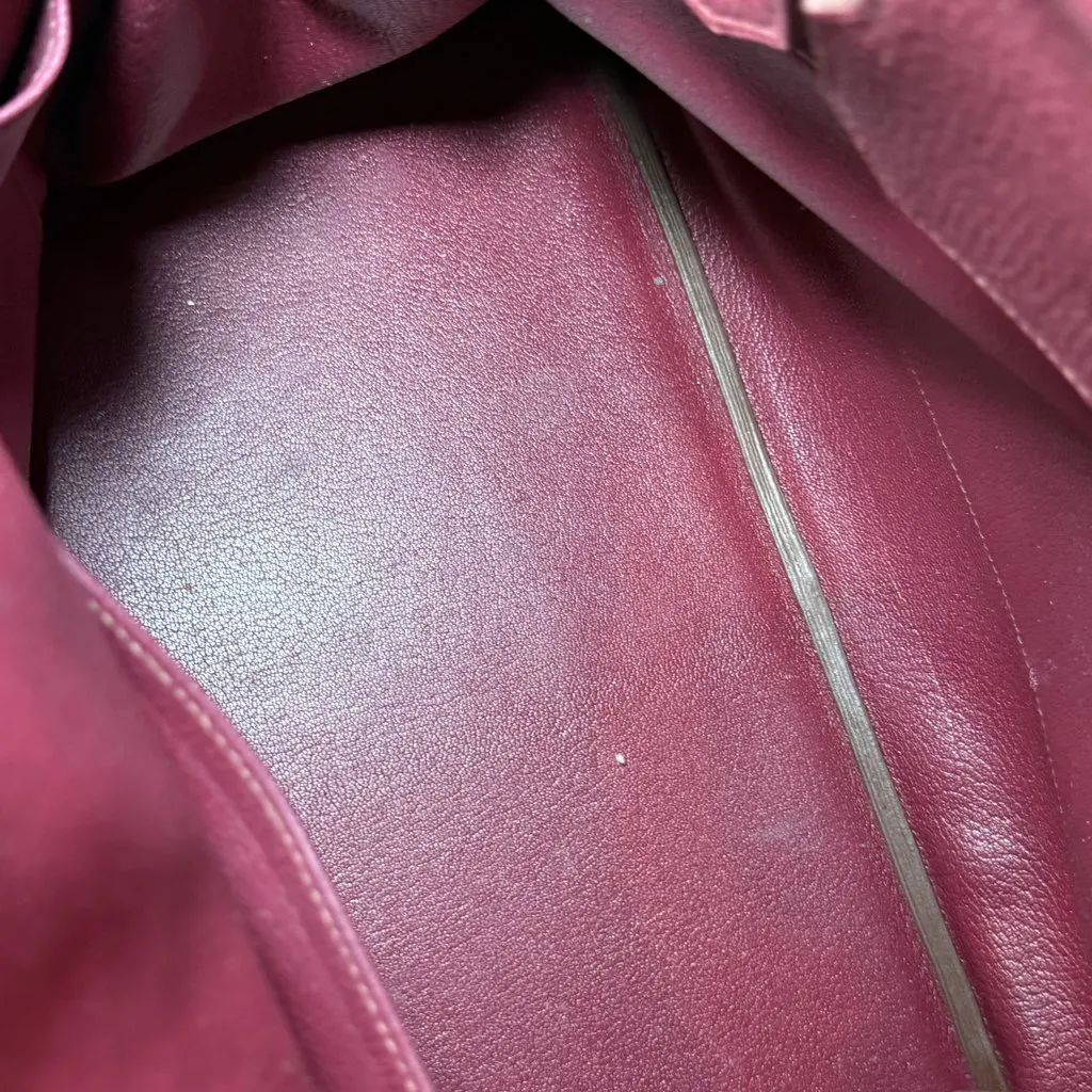 Hermès Birkin Burgundy - Model View