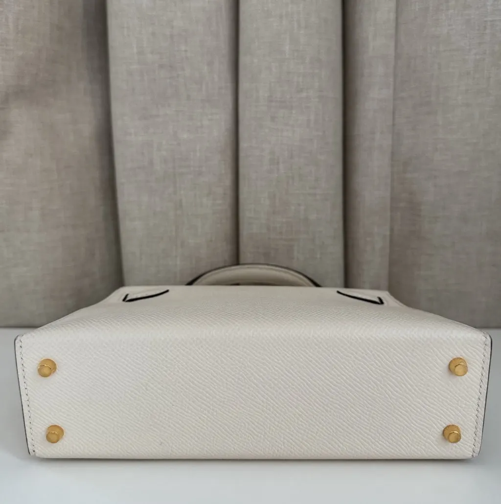 Hermès Mini Kelly White Leather Never worn - Inside View