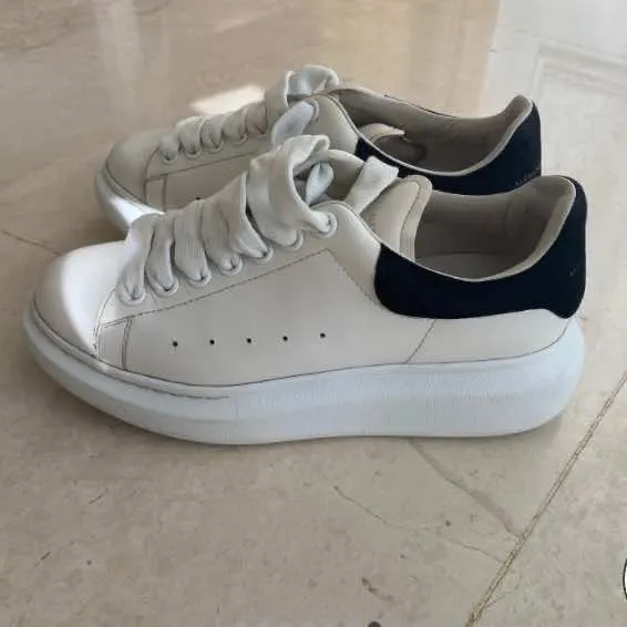 Alexander McQueen Oversized Sneaker White Leather Very good - Inside View