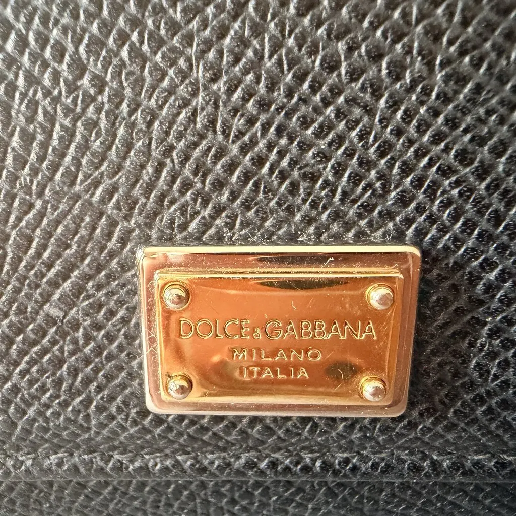 Dolce & Gabbana Black Dauphine Continental Wallet Black Leather Very good - Back View