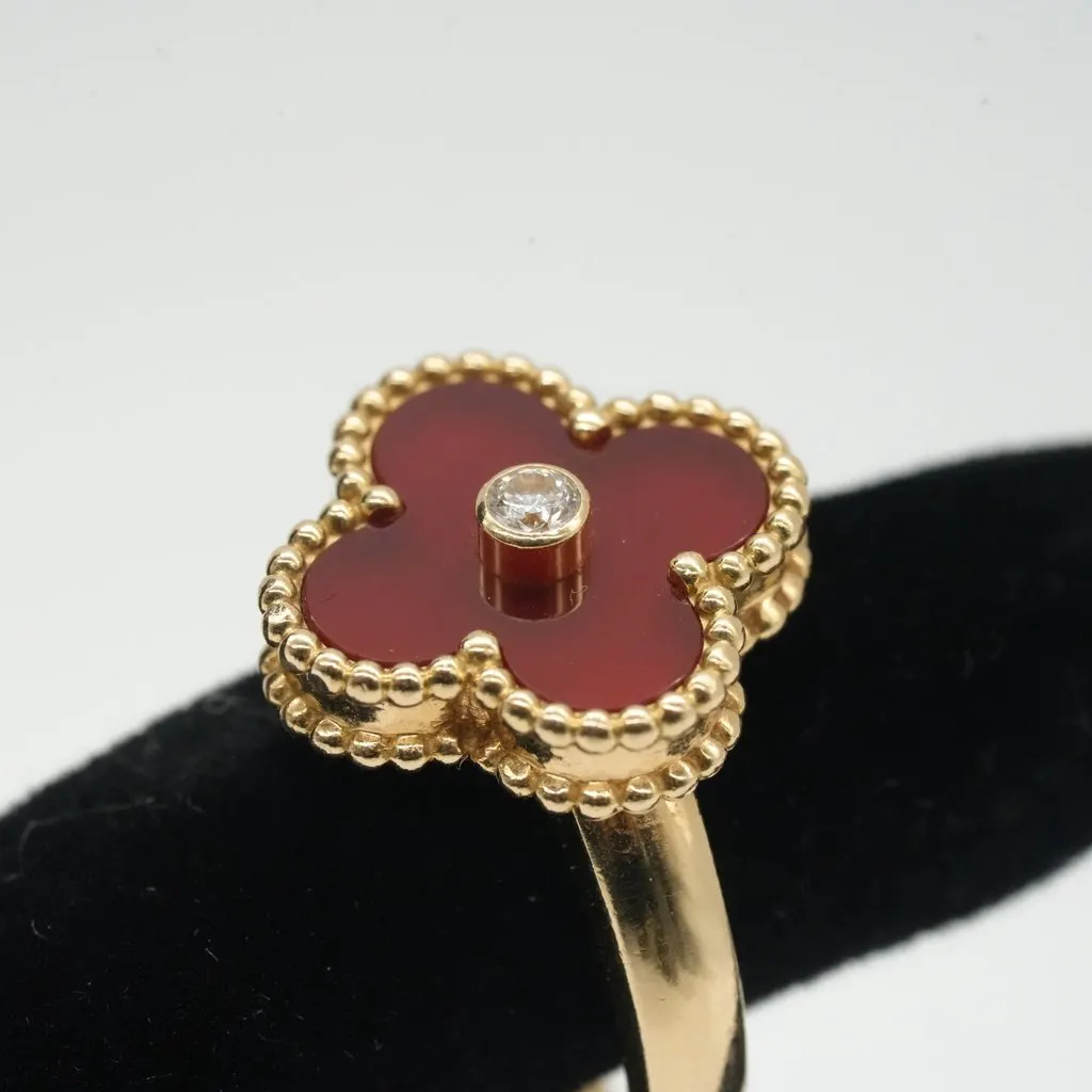 Van Cleef & Arpels Vintage Alhambra Ring,18K Yellow Gold, Carnelian, Diamond Size:49 6.7G Gold Gold Very good - Model View