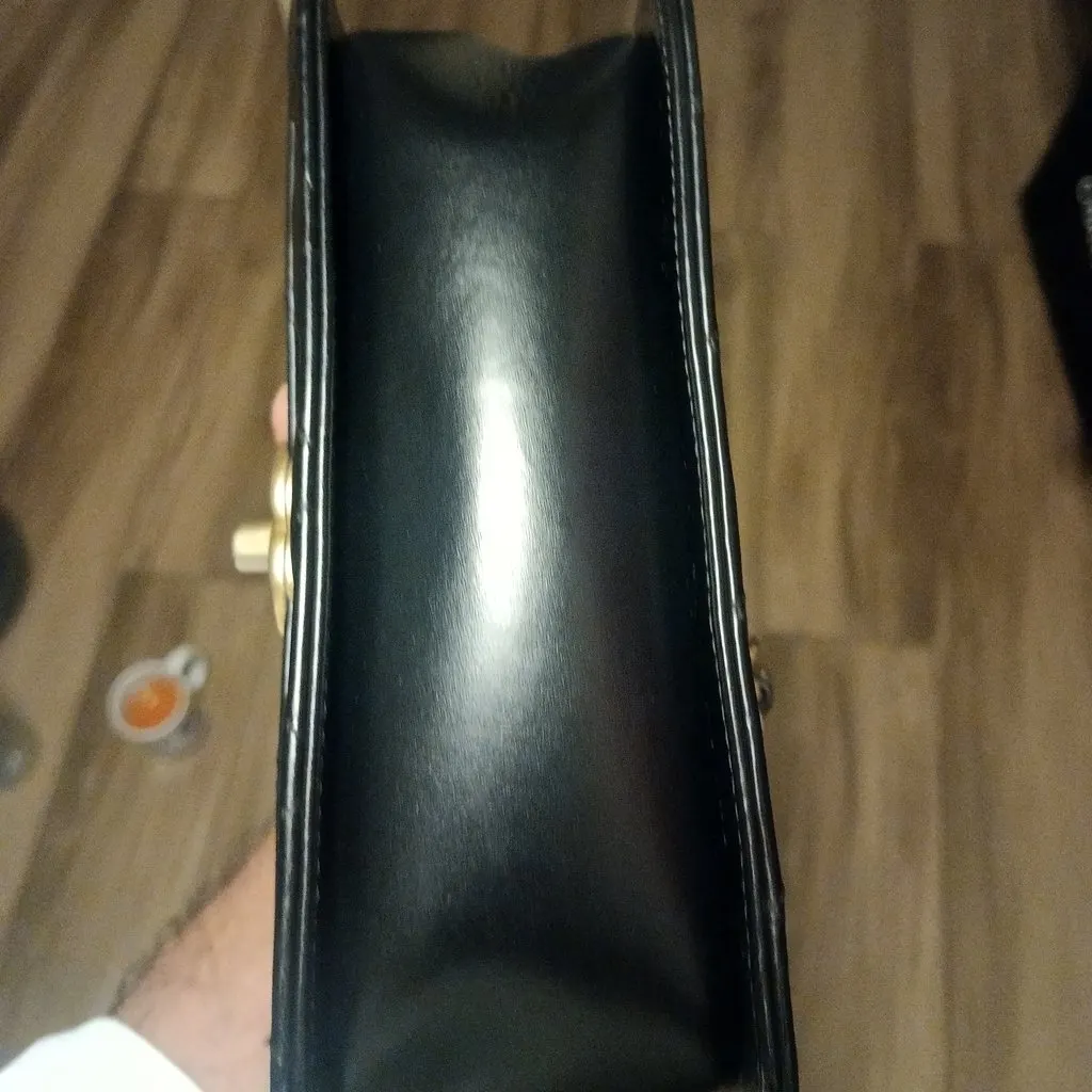 Chanel Flap Bag Black Leather Very good - Inside View