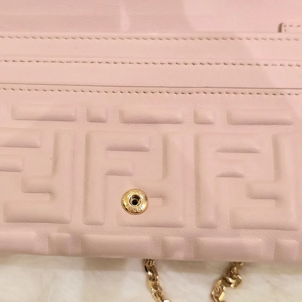 Fendi Continental wallet on chain Pink Leather Never worn - Inside View