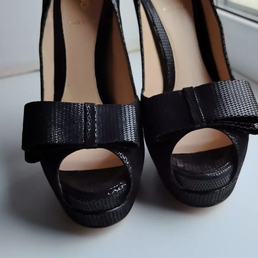 Fendi Very good Black Leather Never worn, with tag - Inside View